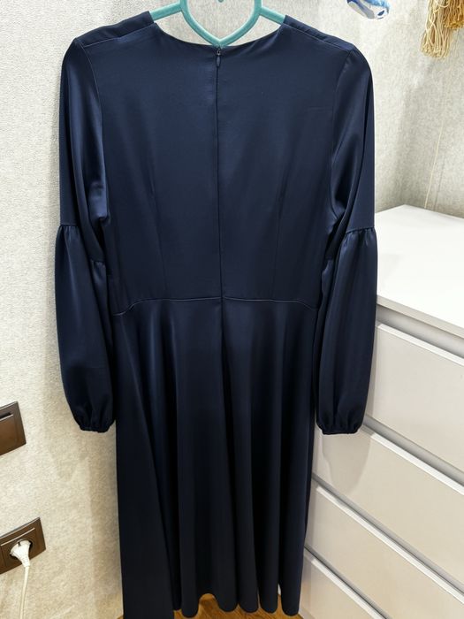 Плаття вечірнє міді