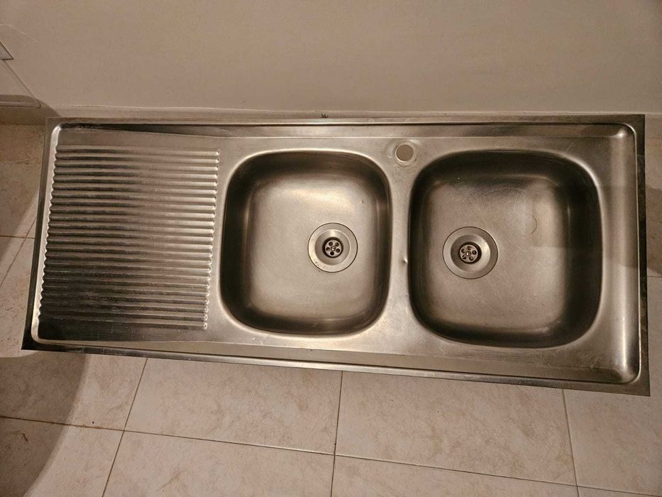 Pia de cozinha em aço inoxidável
