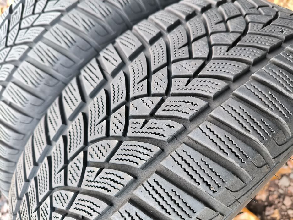 Zimowe Goodyear 215/60R16, XL,