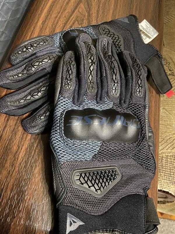 Мото перчатки кожаные Dainese с защитой суставов пальцев