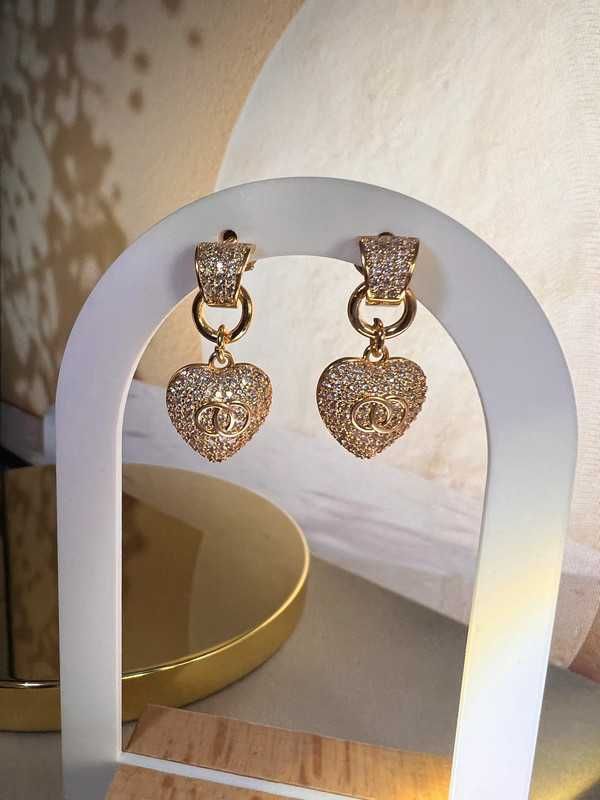 Brinco Coração Chanel Inspired – Banhado a Ouro 18K