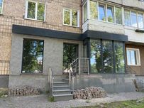 Оренда фасадного приміщення по пр. Відродження