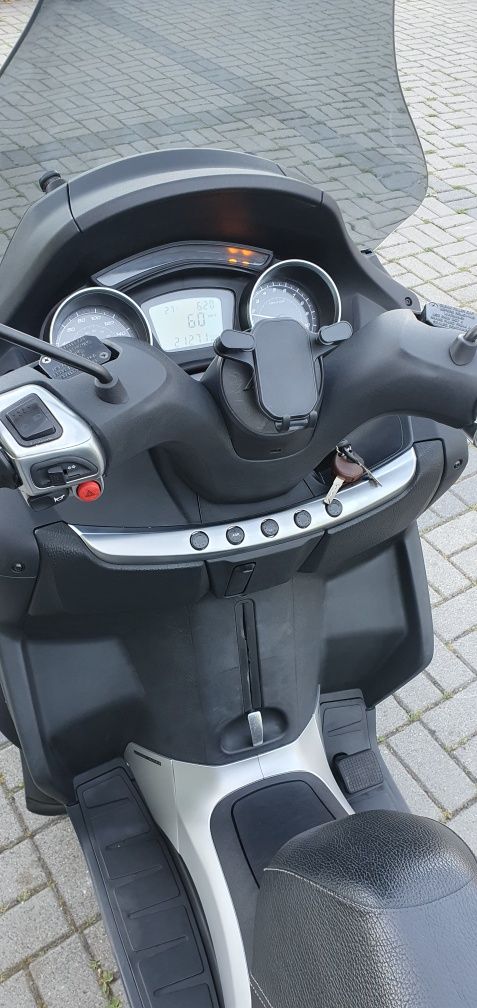 mp3 500  L5e HPE z ABS model po liftingu, przebieg 21 tys km z Niemiec