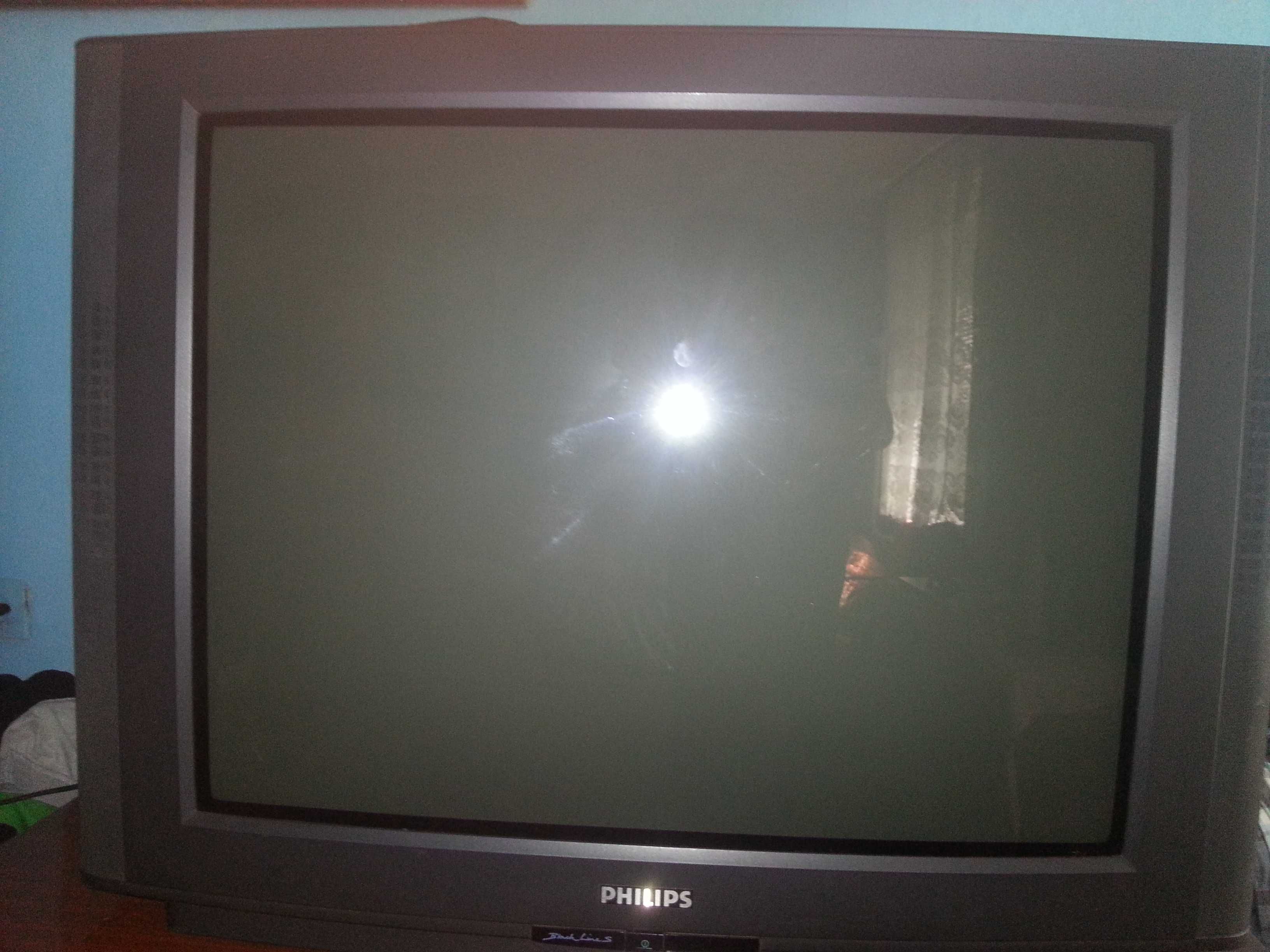 Телевизор Philips 71 см