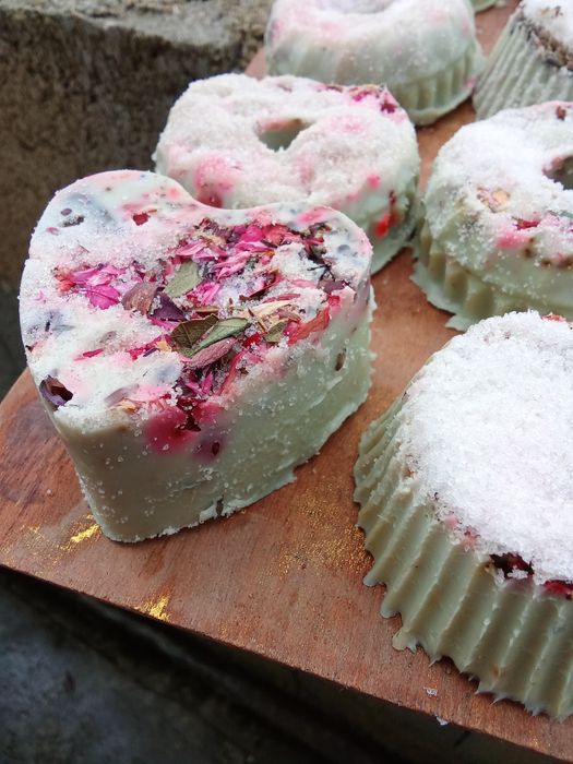 Sabonetes artesanais feitos à mão