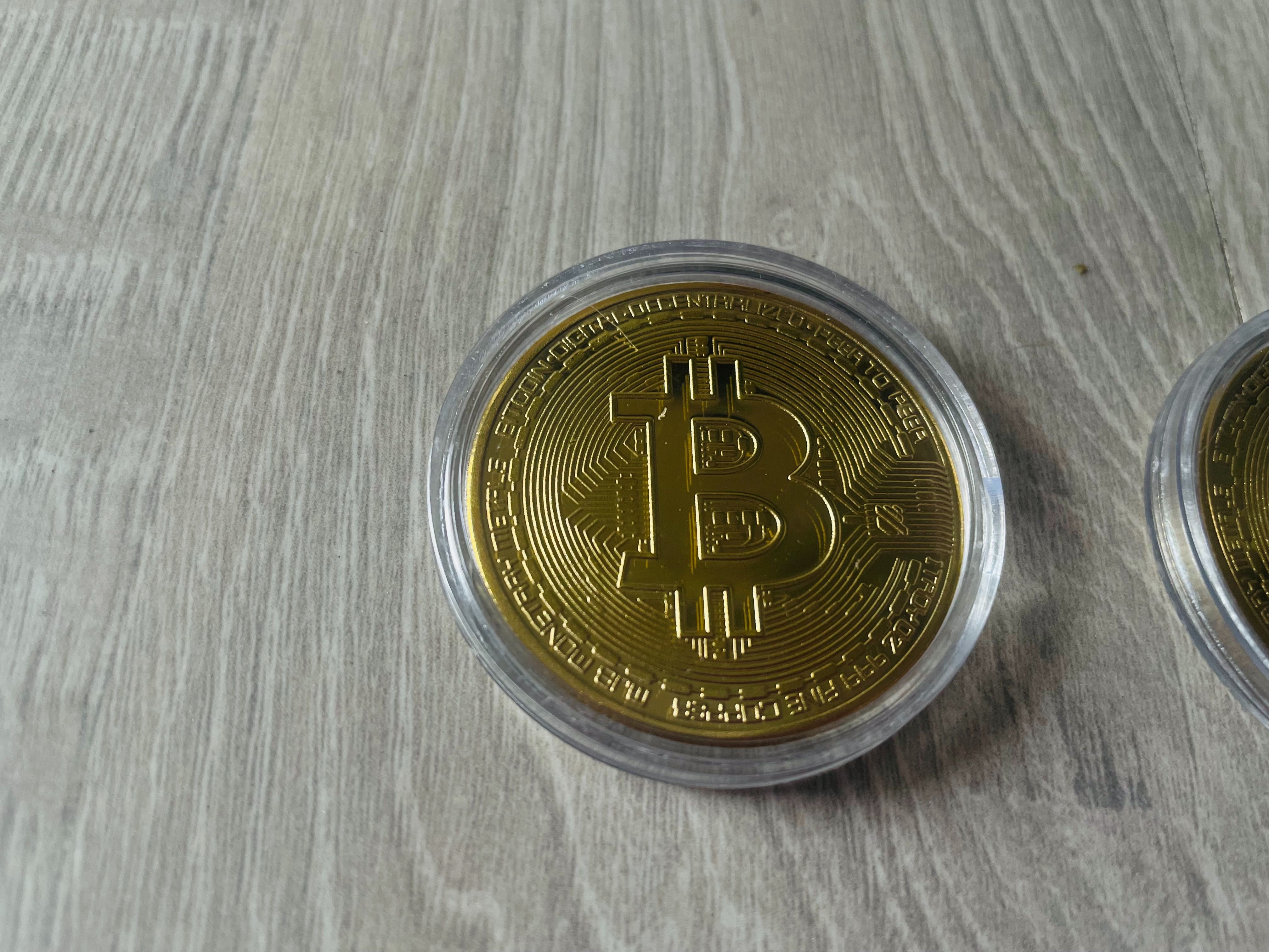 Moneta Bitcoin w osłonie