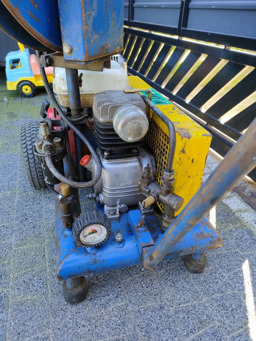 Kompresor KOPF na silniku Hondy 5,0HP 3,7kW