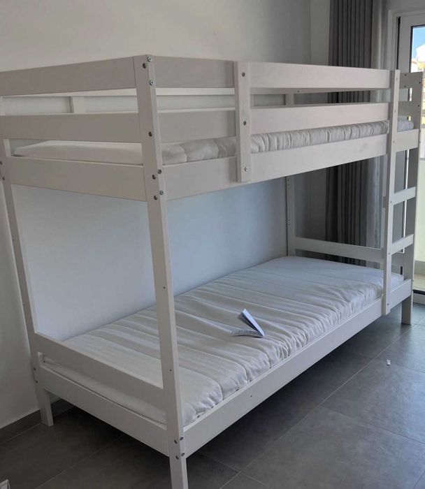 Cama beliche Ikea MYDAL (90X200) em branco
