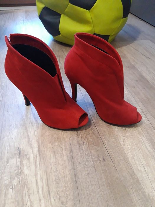 Buty szpilki damskie 37 CCC