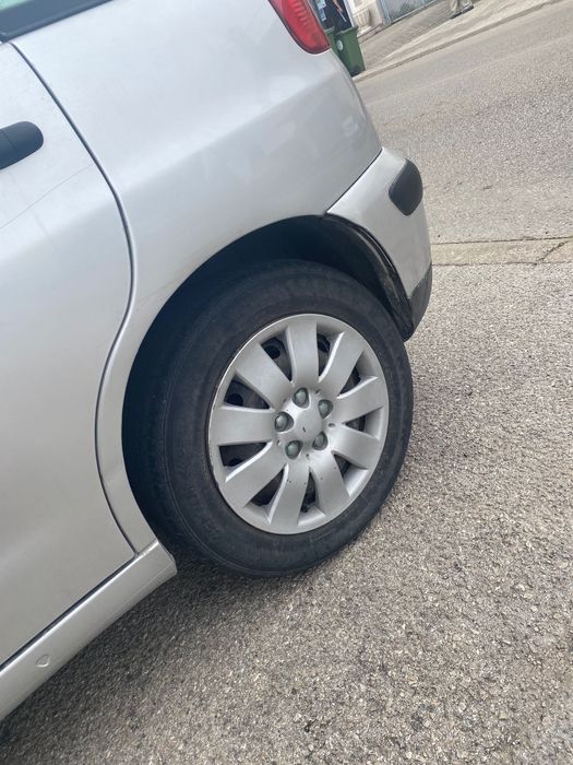 Vendo pneus com jante 175/ 65 / R14