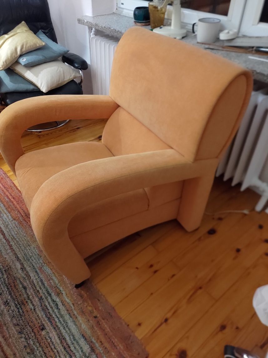 Sofa 3 os. z funkcją spania plus 2 fotele