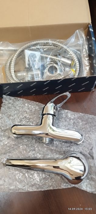 Змішувач для ванни та душу