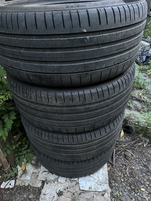 Резина PIRELLI 285/45/20, 23 года.