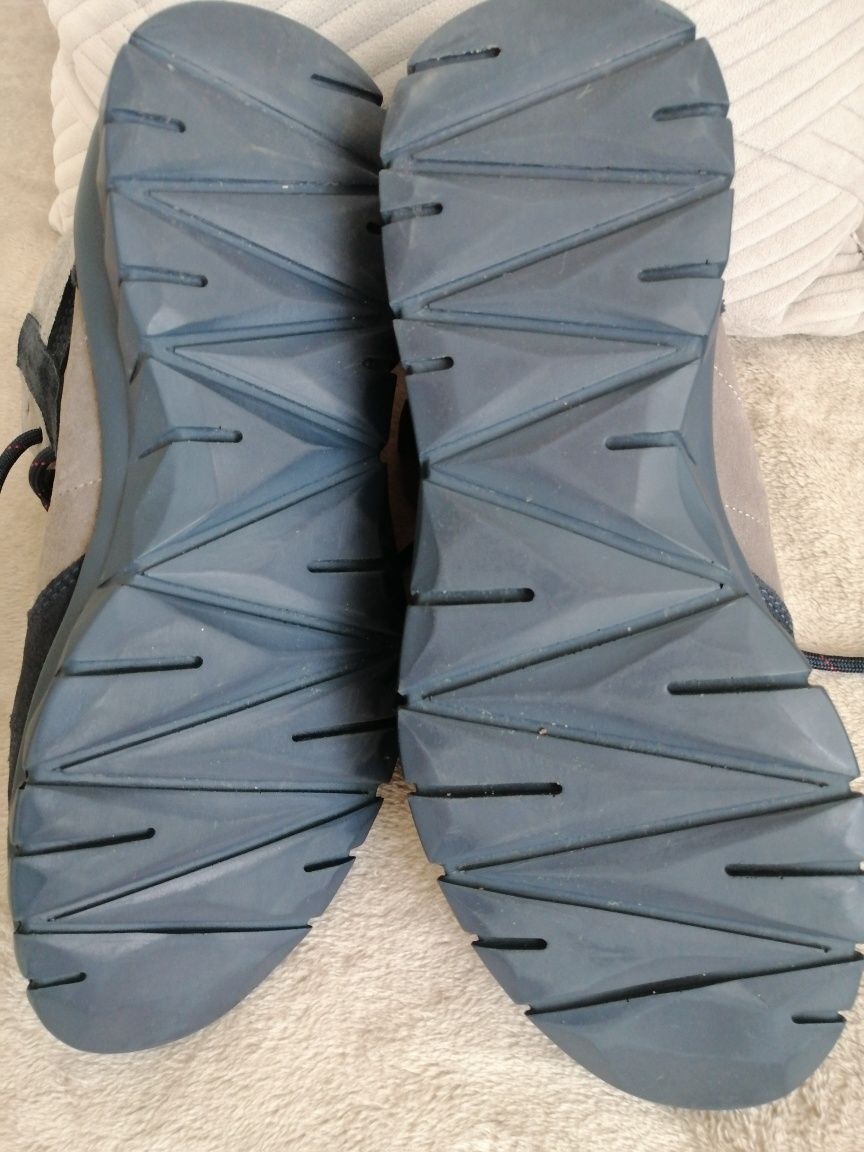 Buty skórzane męskie Kazar w rozmiarze 41