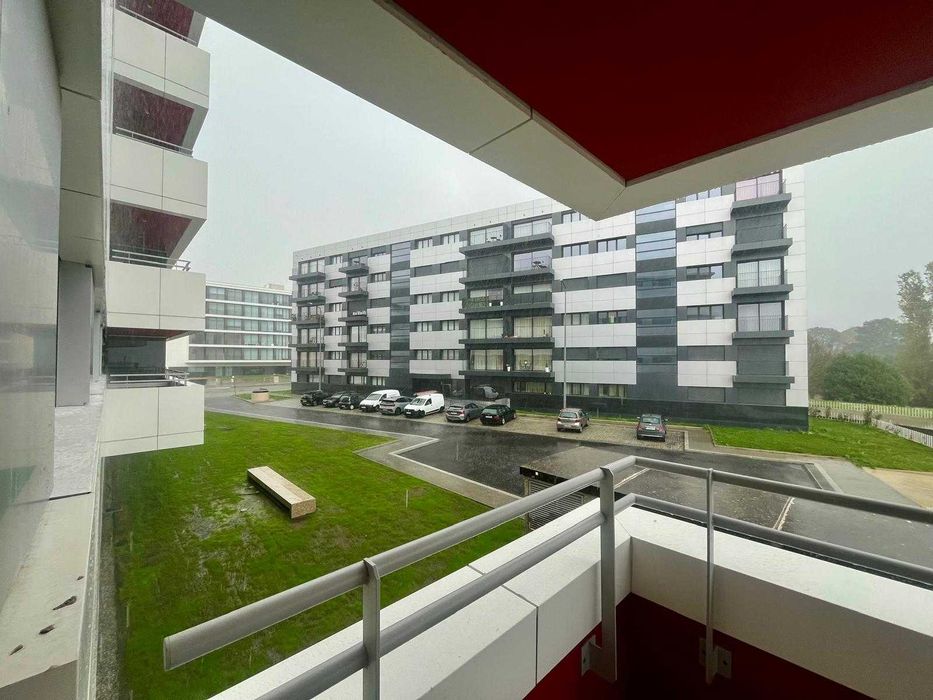 Excelente T2, novo, junto ao Gaia Shopping