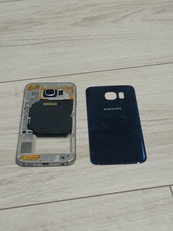 Korpus środkowy oraz  oryginalna klapka na tył telefonu Samsung S6