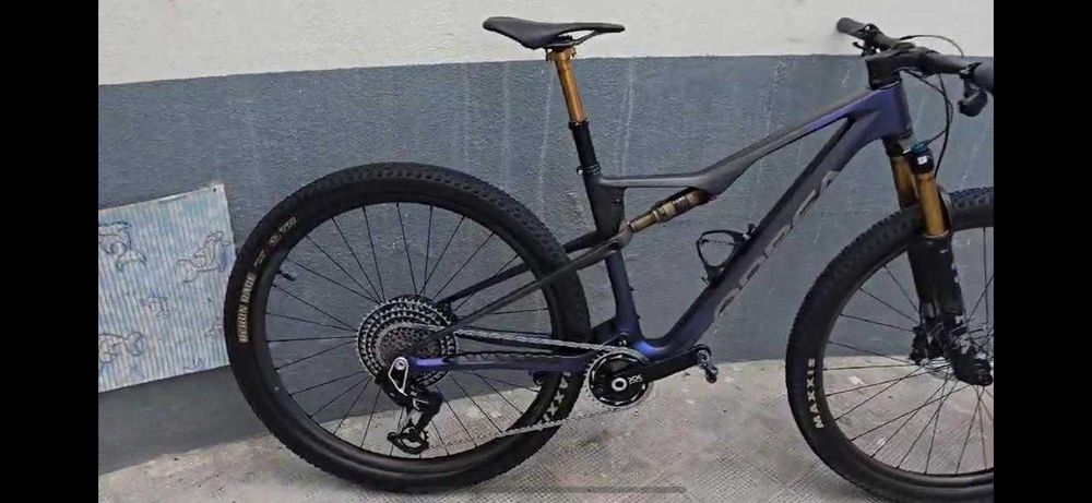 Bicicleta MTB Montanha Orbea OIZ tam M / SRAM XX / topo de gama
