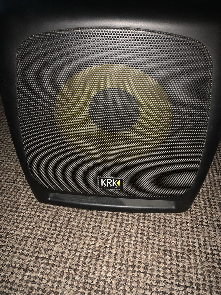 KRK 10s сабвуфер. Має сліди експлуатації, технічно все супер працює.