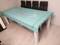 Obrus ręcznie haftowany