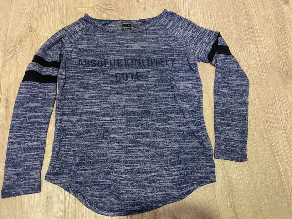 Cienki sweterek damski