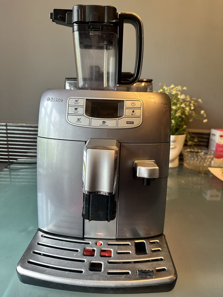 Автоматическая кофеварка Saeco Intelia Evo One Touch Cappuccino
