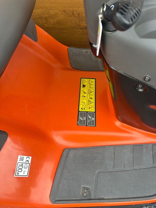 Kosiarka traktorek Husqvarna  90 Mth  2021 rok