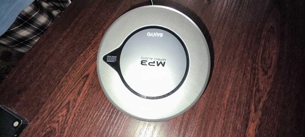 РОЗПРОДАЖ:CD/MP-3-плеєр SANYO+пульт(нове,без дисплею,) (Японія) 444грн