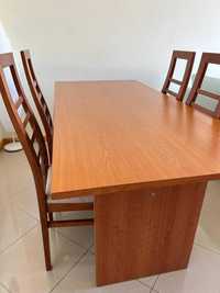 Vendo mesa de madeira