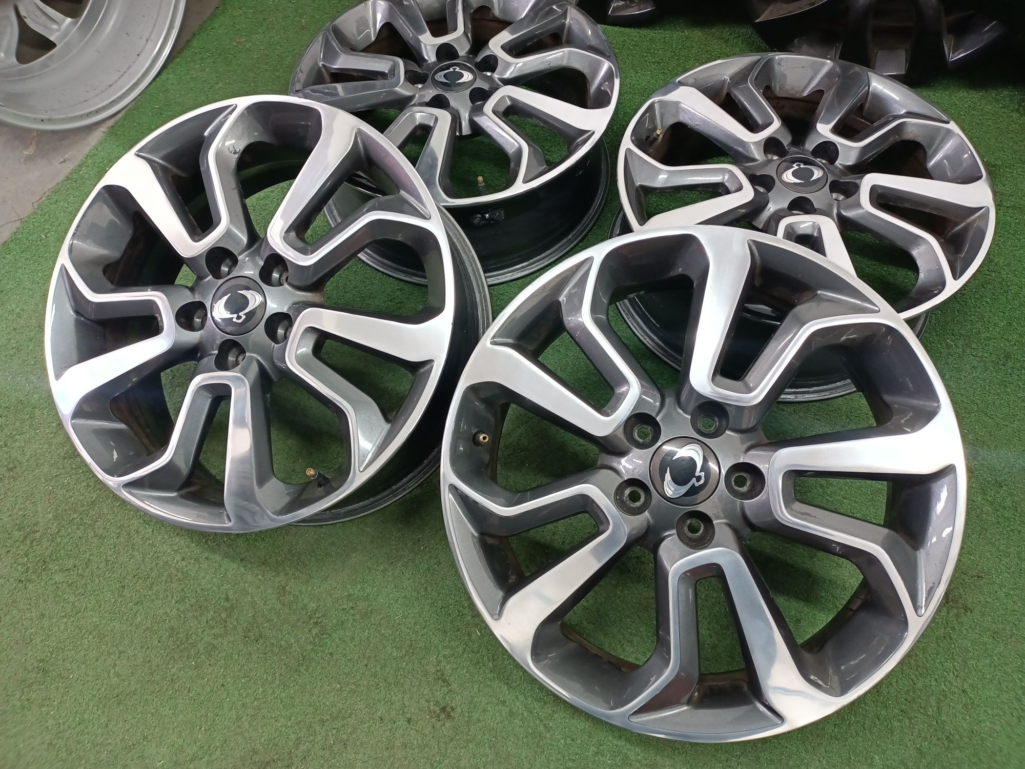 18" felgi 5x112 et45,5 Oryginalne Ssang Yong Wysyłka