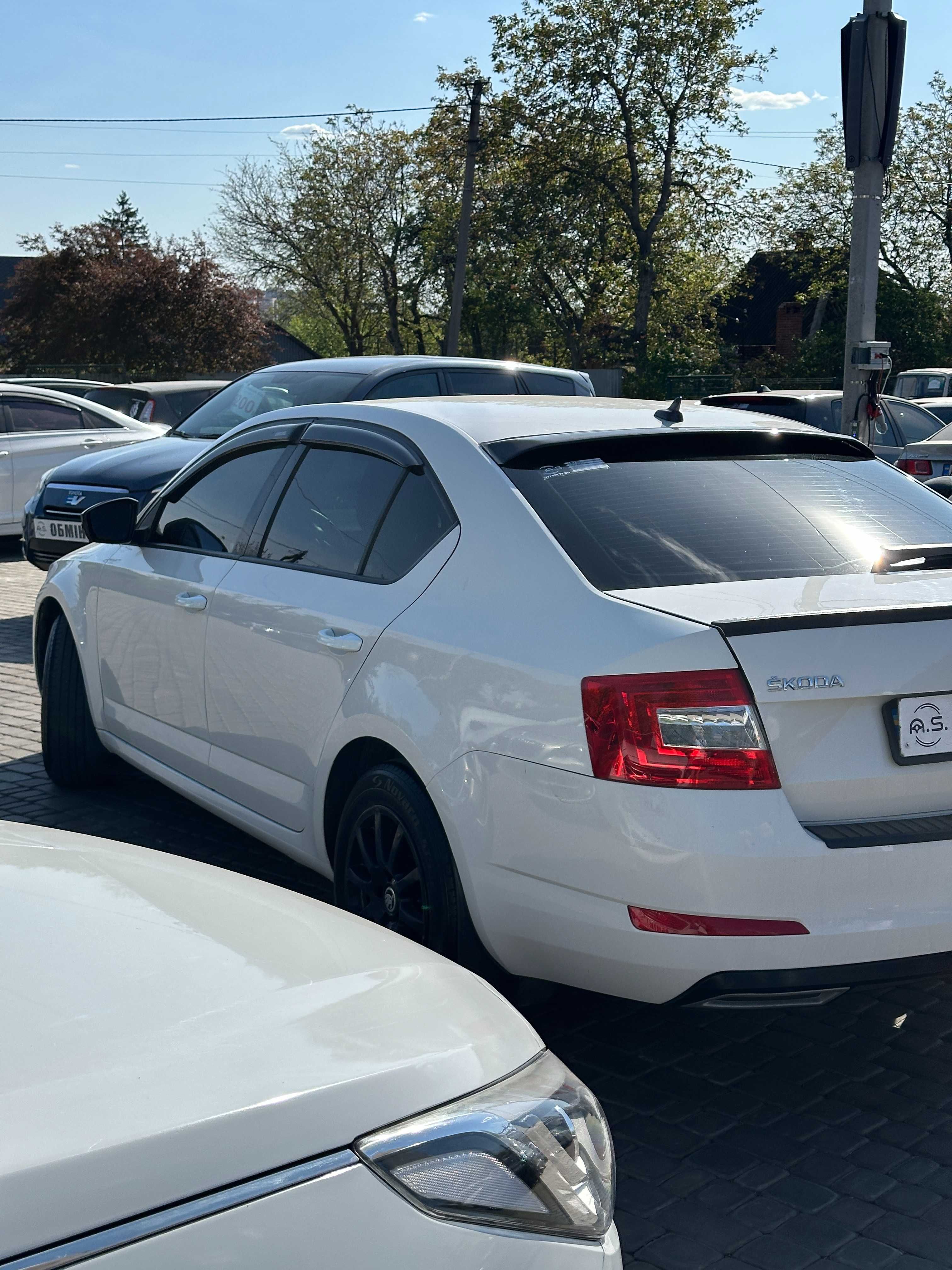 Продам Skoda Octavia A7 2016 рік можлива розстрочка,кредит,обмін!