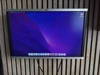 Monitor HP 24 cale La2405x z uchwytem obrotowy do sciany