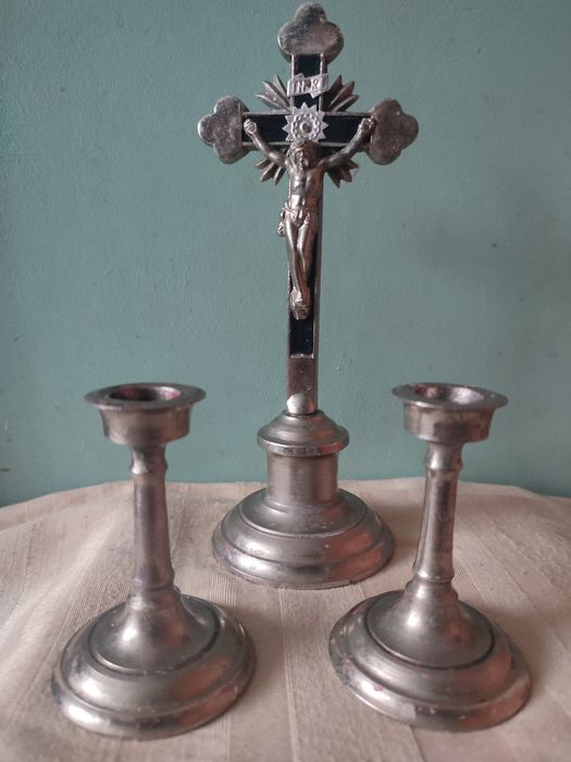 Zestaw kolędowy, krzyż i 2 świeczniki