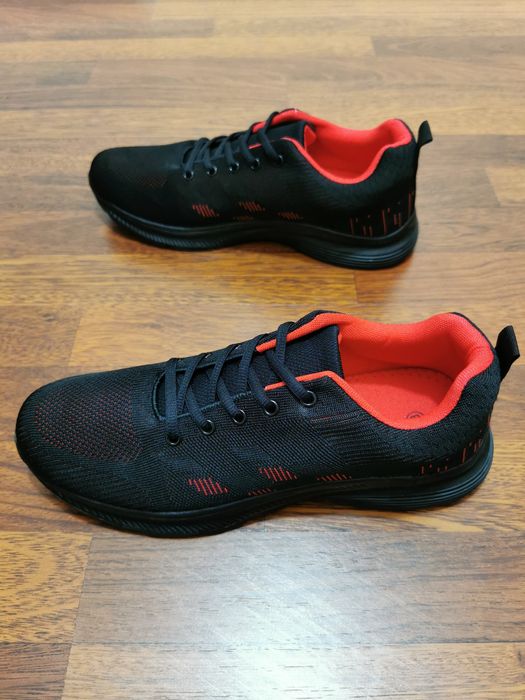 Super Lekkie Wygodne Adidasy Męskie Na Codzień Do Biegania R.43 Czarne