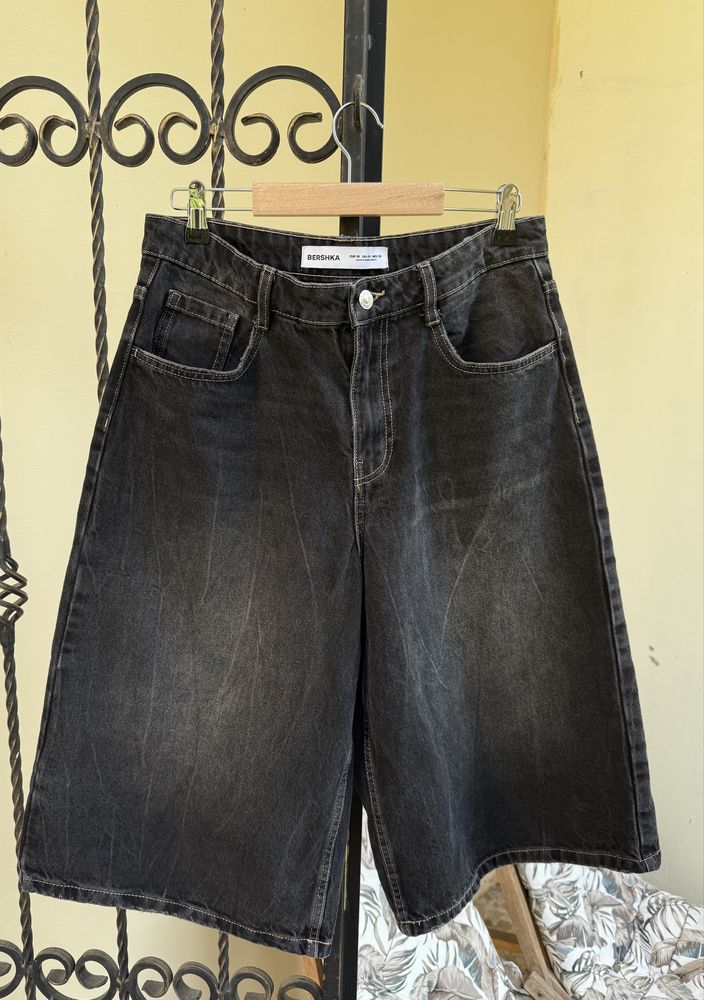 Шорты Bershka (бермуди)