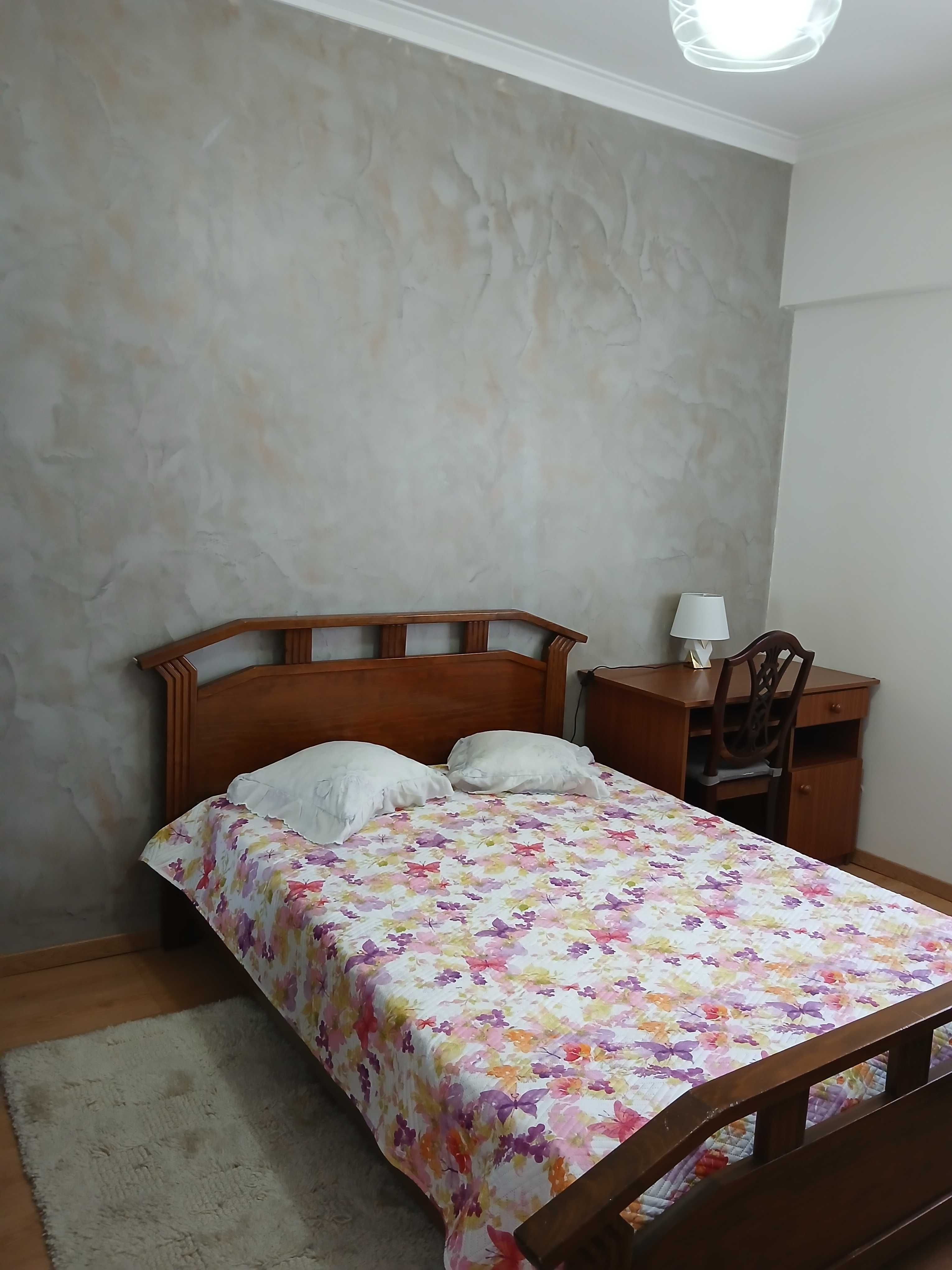 Quarto para alugar estudante/trabalhadora