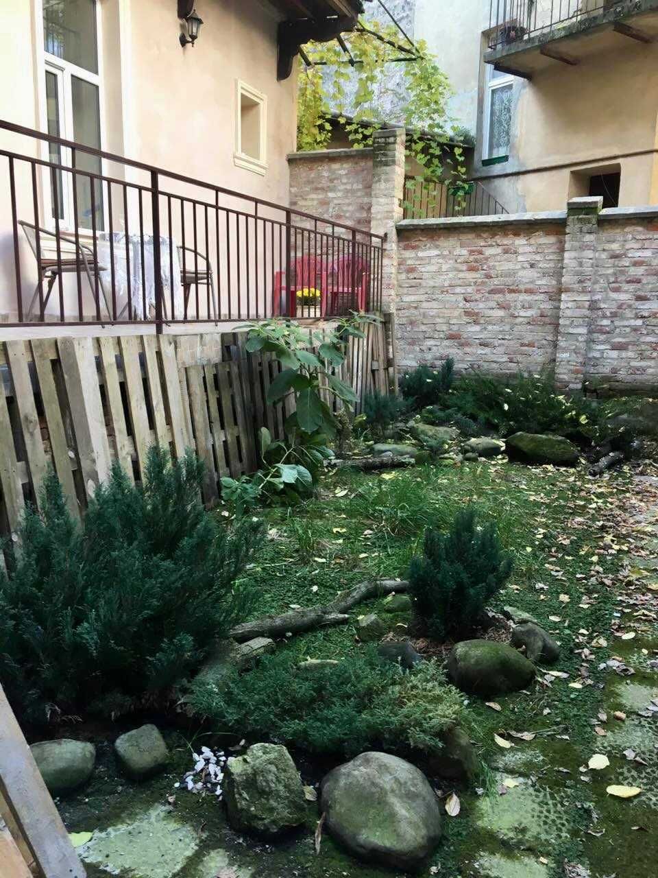 Оренда просторої 2-кімнатної квартири на вул. Драгоманова