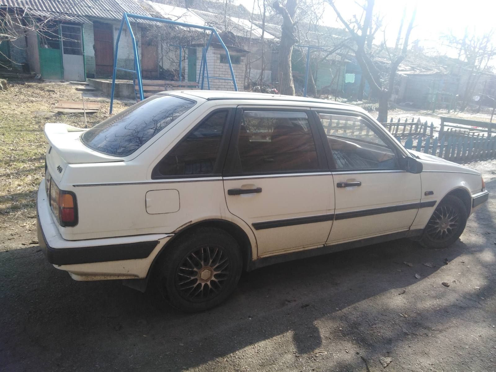 Автомобиль  Volvo 440