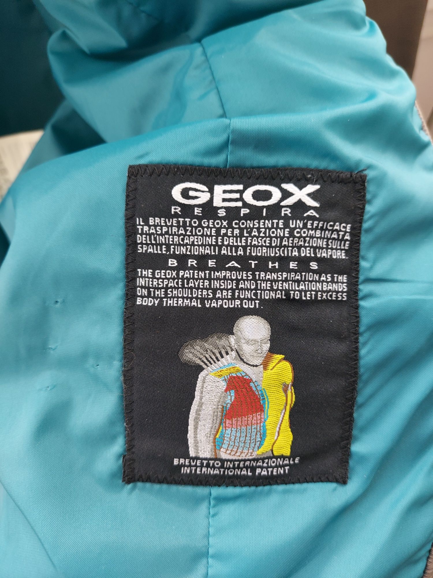Плащ куртка Geox Італія р. 44 S M
