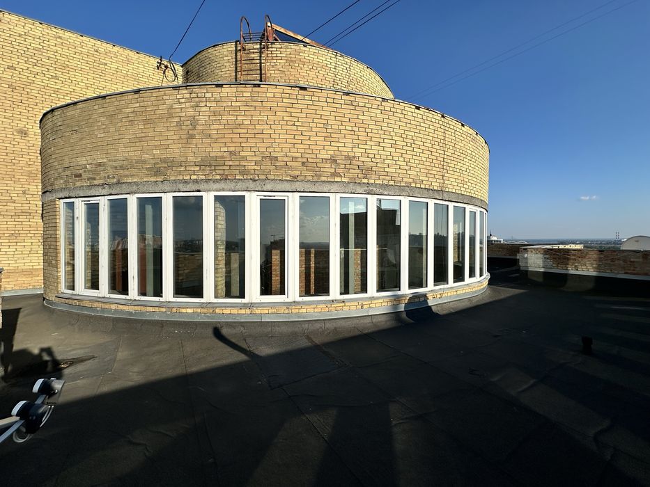 БЕЗ %; ПЕНТХАУС; СУПЕРВИДОВИЙ; заг 179м2; житлова 44м2 тераса 135м2