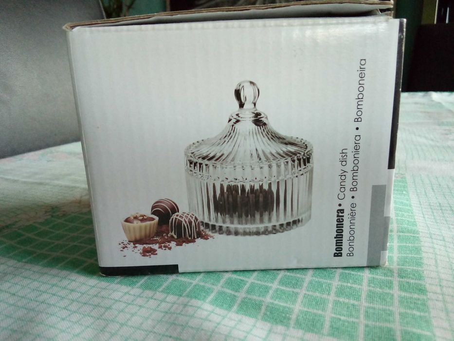 Bomboneira em cristal nova