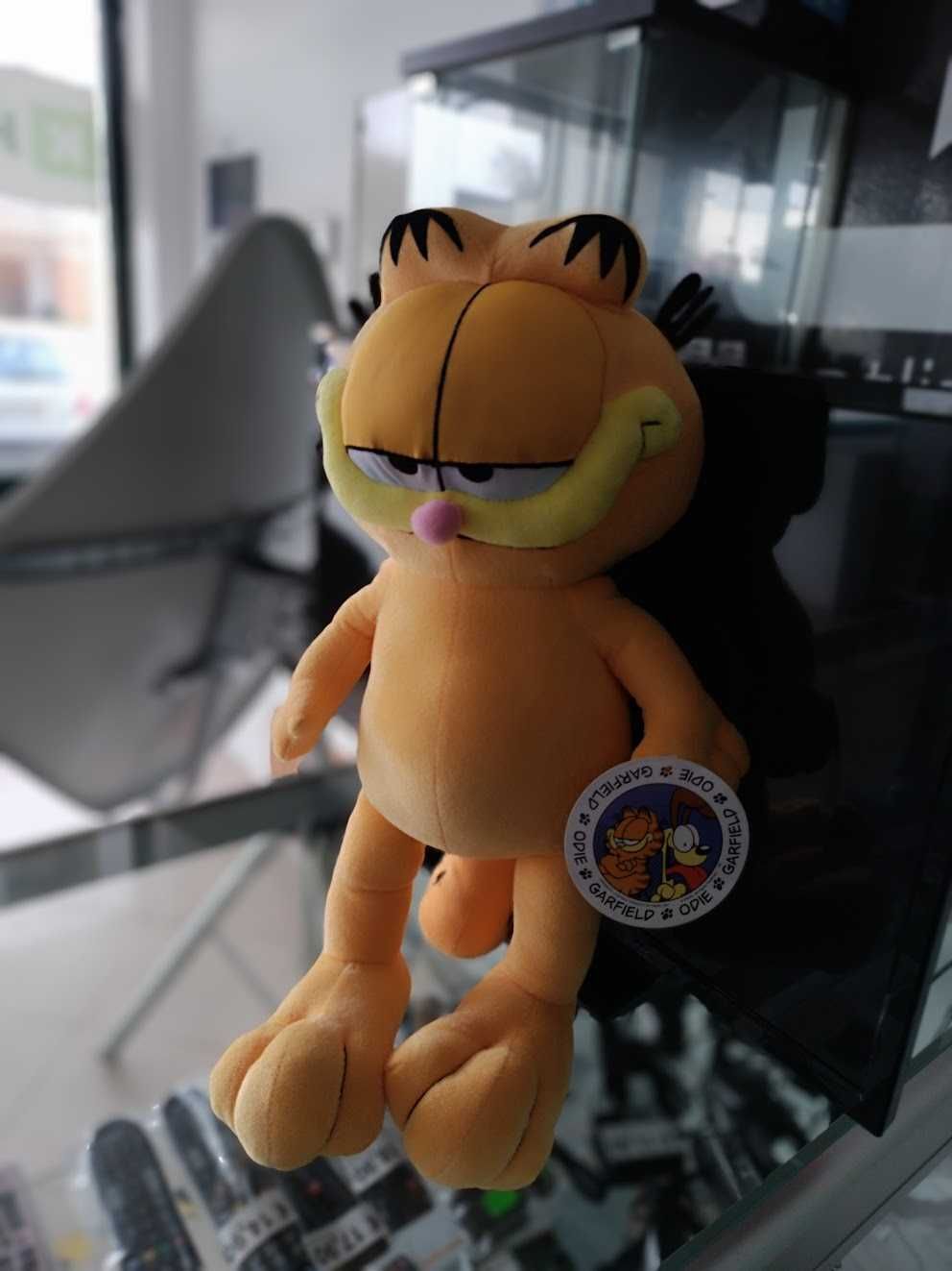 PROMO:Peluche Garfield de pé 42cm