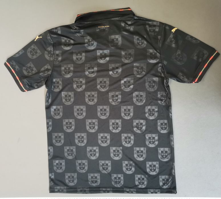 Nova camisola preta da selecção de Portugal