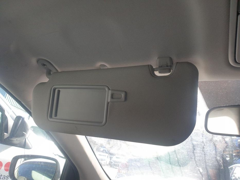 Pála de sol esquerda HYUNDAI i30 (GD)