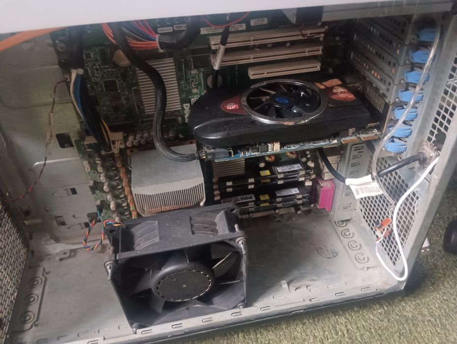 Комп'ютер Dell 2 сокета