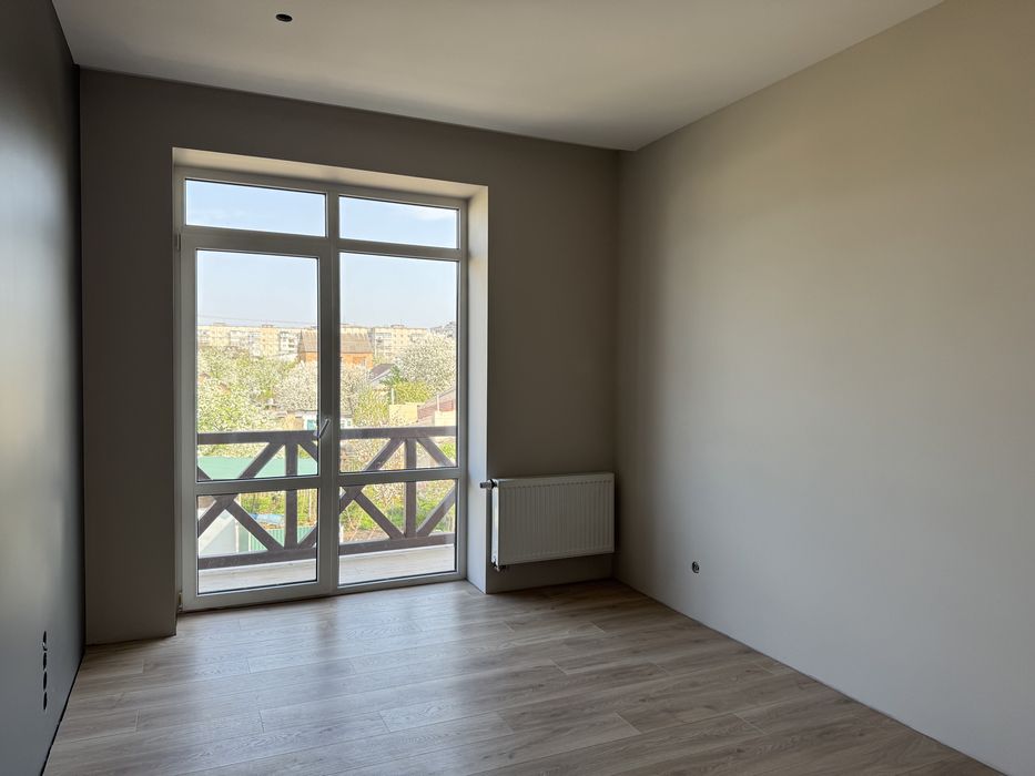 Супер ЦІНА! Цегляний 3к котедж-двоян в ЕЛІТНОМУ РАЙОНІ Рівного!