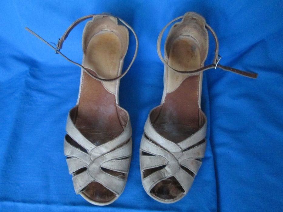 Calçado vintage em pele - fabrico nacional