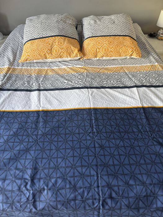 Capa de edredão com duas almofadas