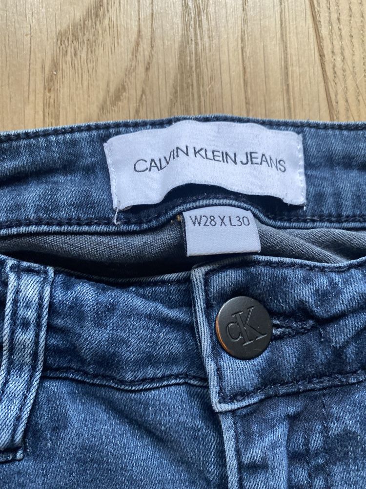 Jeansy Calvin Klein W28/L32