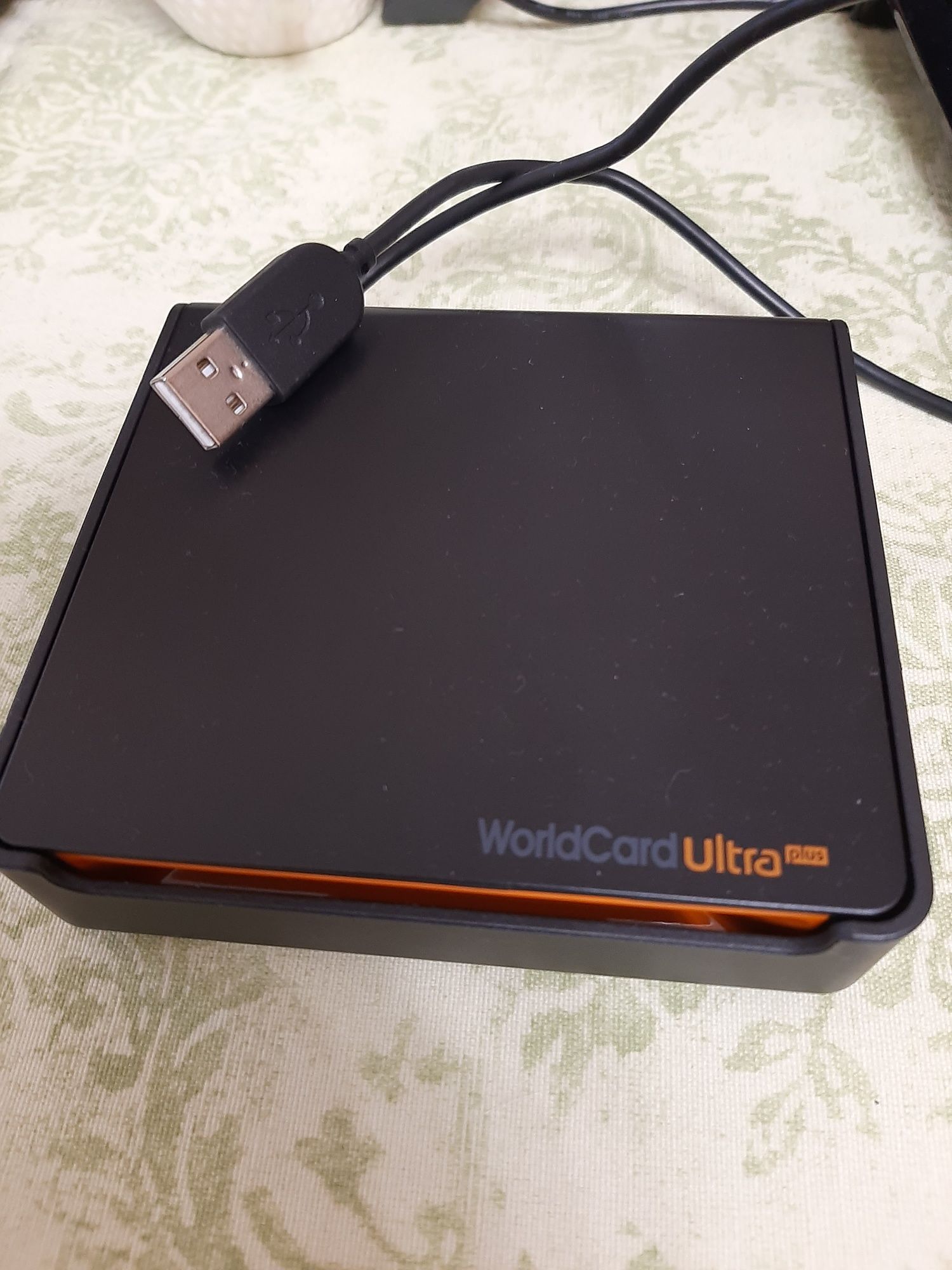 Мобільний сканер WorldCard Ultra plus