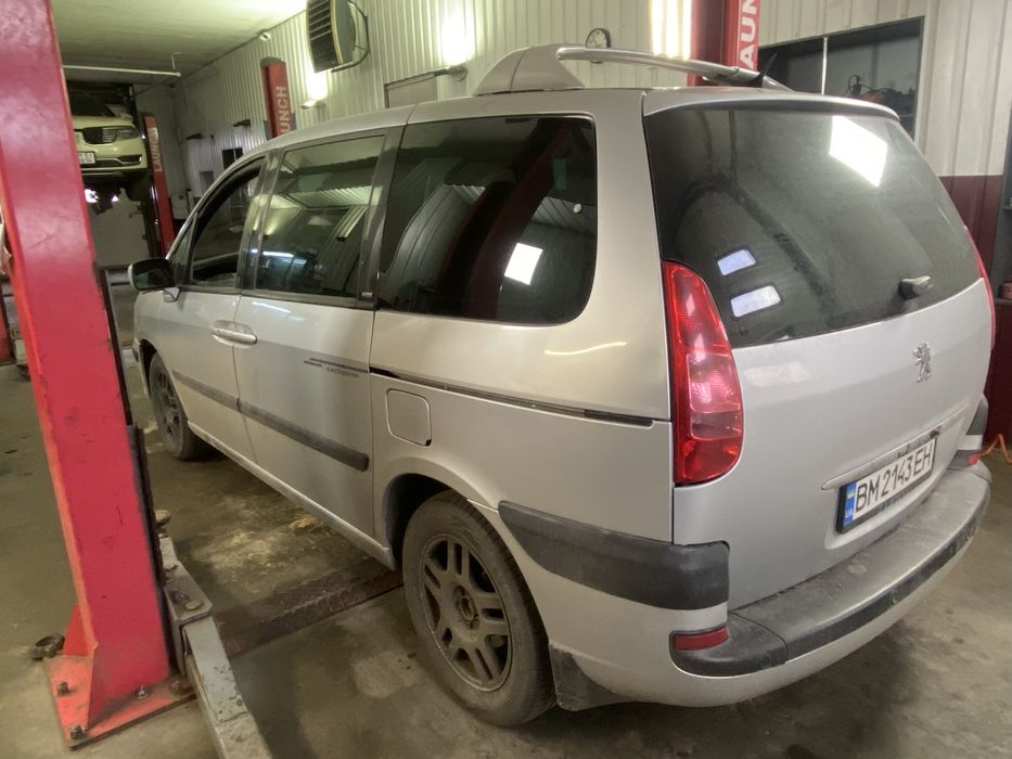 Продам пижо 807 2.2 HDI